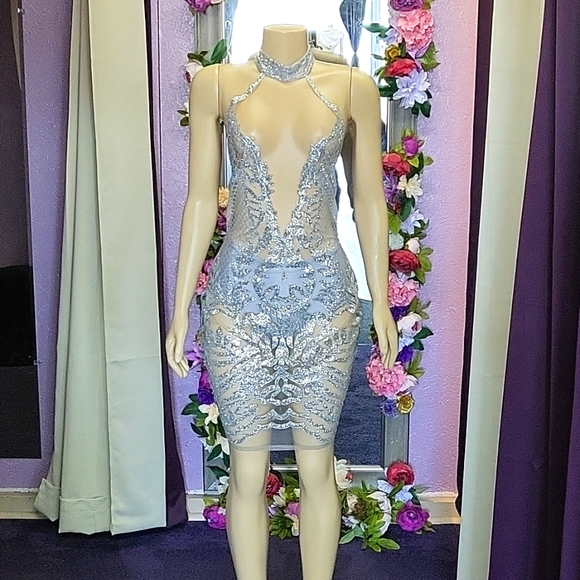 Birthday/Homecoming/Prom - Picture 1 of 11